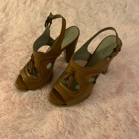 Hinge 5” heels - Picture 1 of 4